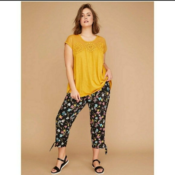 NWT Lane Bryant Floral Pull On Lightweight Stretchy Pants Size 26/28 (4x) - Picture 3 of 8